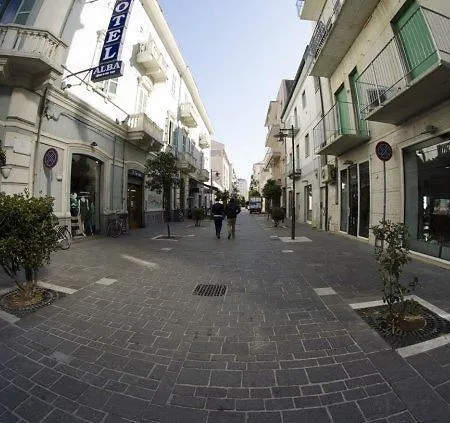 Alba Hotel 3*
